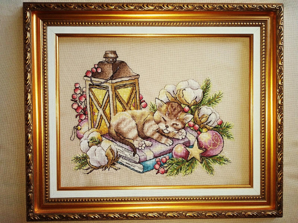Christmas Cat - PDF Cross Stitch Pattern